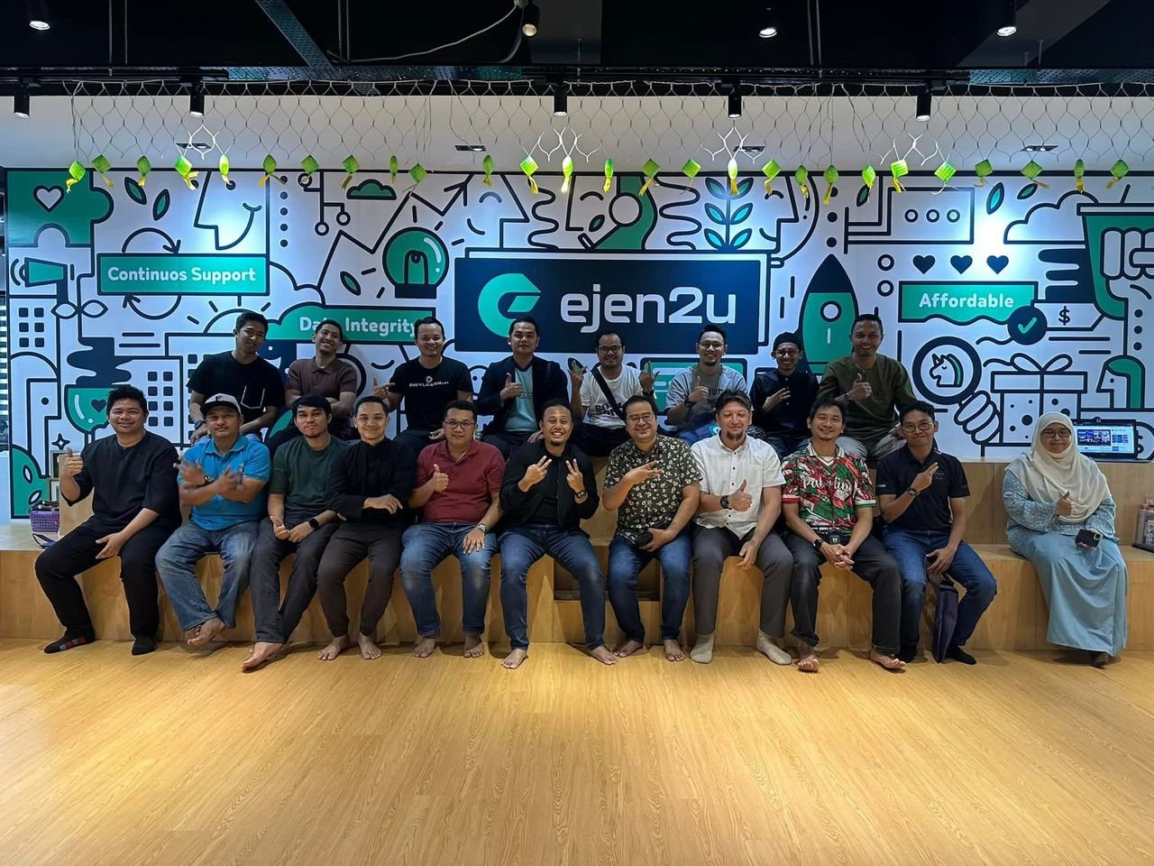BASE x Ejen2u